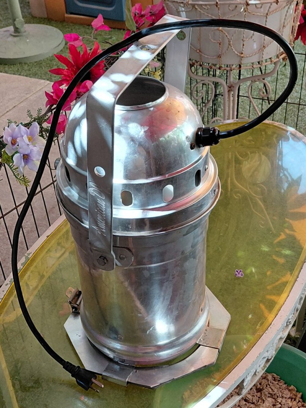 American DJ PAR 64 aluminum stage light fixture 500-1000 w. bulb included